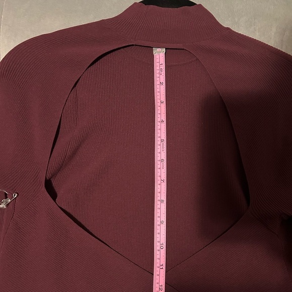 Lululemon Athletica Garnet Ribbed-Knit Twist Back Mockneck Sweater. - Picture 10 of 10